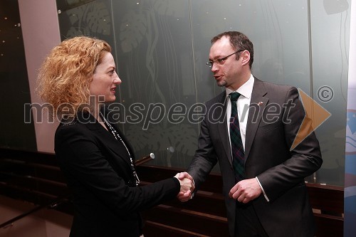 Hermina Kovačič in Kevin Morrison, predsednik Britanske gospodarske zbornice v Sloveniji (BCCS)