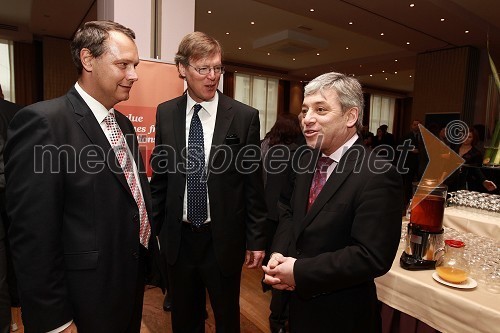 Dr. Andrej Vizjak, PwC, predsednik za svetovanje, Francois Mattelaer direktor PwC Slovenija in John Bercow, predsednik spodnjega doma britanskega parlamenta 	 
