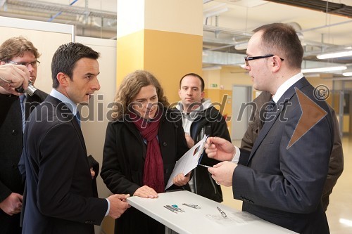 Alberic Chopelin, generalni direktor Peugeot Slovenija d.o.o., Alenka Nedelko, odnosi z javnostmi Peugeot Slovenija d.o.o. in Boštjan Bratuš, podpredsednik poslovodnega odbora Hidrie