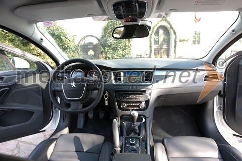 Peugeot 508, notranjost