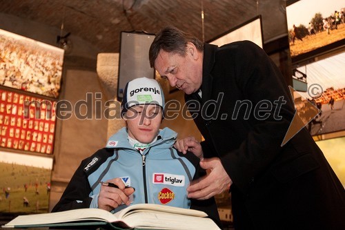 	Peter Prevc, smučarski skakalec in Zoran Jankovič, župan Mestne občine Ljubljana