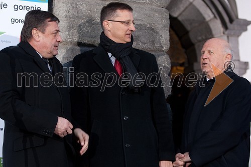 Zoran Jankovič, župan Mestne občine Ljubljana, dr. Igor Lukšič, minister za šolstvo in šport ter Janez Kocijančič, predsednik olimpijskega komiteja