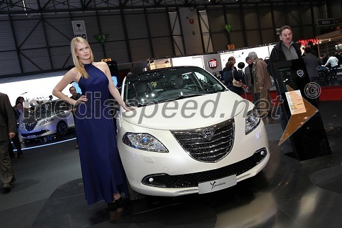 Lancia Ypsilon