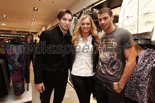 Peter Klinc, Mister Slovenije 2009, Nadiya Bychkova, plesalka in 	Bojan Ilijanič, mister Universe 2010