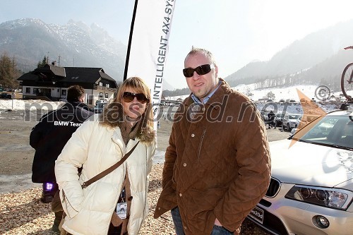 Barbara Uranjek, direktorica marketinga BMW Group Slovenija ter Marko Košmrl, direktor in lastnik BMW Makoma