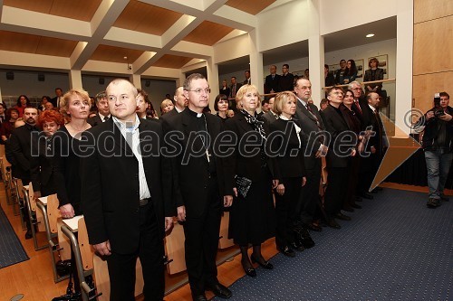 Franc Kangler, župan Mestne občine Maribor, dr. Marjan Turnšek, mariborski nadškof, prof. dr. Janja Črčinovič Rozman, predstojnica Oddelka za razredni pouk na Pedagoški fakulteti UM, prof. dr. Majda Pšunder, profesorica pedagogike, prof. dr. Mirko Pšunder, predsednik Upravnega odbora Univerze v Mariboru in prof. dr. Danijel Rebolj, novoizvoljeni rektor Univerze v Mariboru