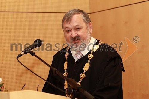 Prof. dr. Igor Tičar, dekan Fakultete za elektrotehniko, računalništvo in informatiko Univerze v Mariboru