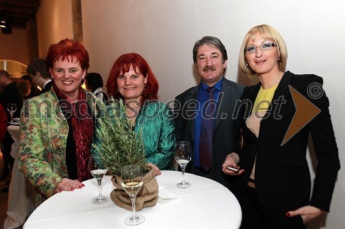 Nataša Centa, produktni vodja podjetja Četrta pot d.o.o., Milena Šolar, vodja fakturiranja Četrta pot d.o.o. in Boris Šolar, direktor podjetja Četrta pot d.o.o. in Nataša Kovačič, pomočnica generalnega direktorja podjetja Četrta pot d.o.o.