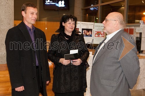 	Peter Srpčič, direktor gledališča Ptuj, Ana Strelec Bombek, koordinatorka in organizatorka kulturnega programa v Gledališču Ptuj in Milan Jesih, avtor besedila