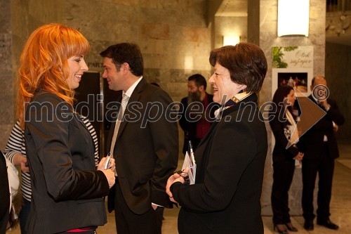 	Martina Kodelja, urednica radia Robin in Zdenka Simčič, urad predsednika DZ RS
