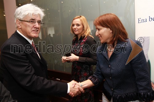 Dr. Roko Žarnič, minister za okolje in prostor in Barbara Guzina, Deloitte d.d. 

