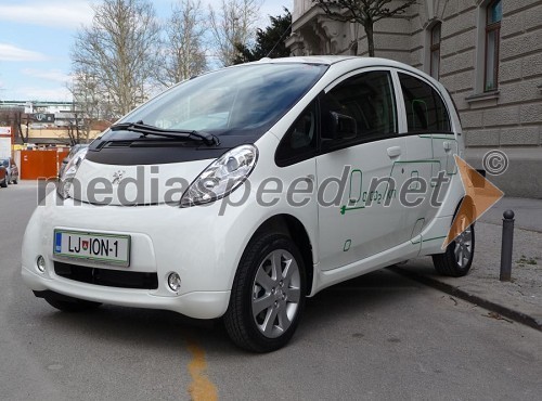 Peugeot iOn 100% električen