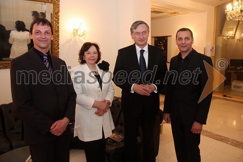 Tomaž Rode, predsednik DBUS, Barbara Miklič Türk, mož dr. Danilo Türk, predsednik Republike Slovenije in Danilo Rošker, direktor SNG Maribor