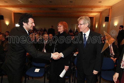 Dr. Patrick Vlačič, minister za promet, dr. Marjana Šijanec Zavrl, Gradbeni inštitut ZRMK in ...