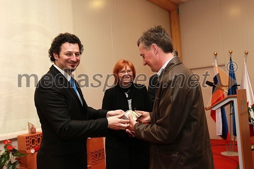 Dr. Patrick Vlačič, minister za promet, dr. Marjana Šijanec Zavrl, Gradbeni inštitut ZRMK in Tine Hauser, Graz d.o.o.