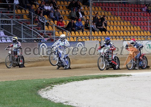 Aleksander Čonda (AMD Krško), Matej Žagar (AMTK Ljubljana), Samo Kukovica (AMD Krško), Matic Ivačič (AMD Krško)