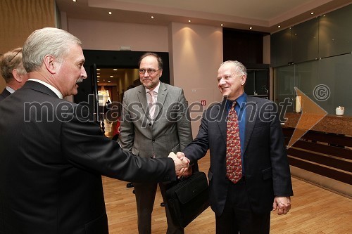 Victor Jackovich, nekdanji veleposlanik ZDA v Sloveniji, mag. Mitja Gaspari, minister za razvoj in evropske zadeve in Joseph A. Mussomeli, veleposlanik ZDA v Sloveniji