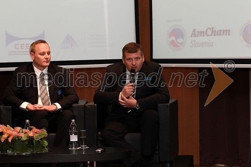 	Matej Potokar, generalni direktor Microsoft Slovenija d.o.o. in Tomaž Lovše, predsednik Ameriške gospodarske zbornice (AmCham)