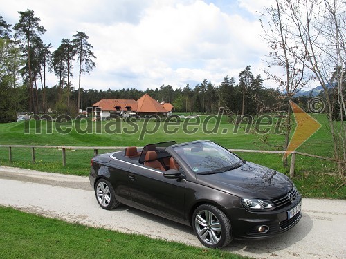 Volkswagen EOS in golf igrišče Arboretum Volčji potok