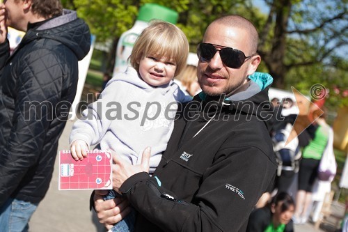 Rene Mlekuž, nekdanji alpski smučar in hčerka Lija