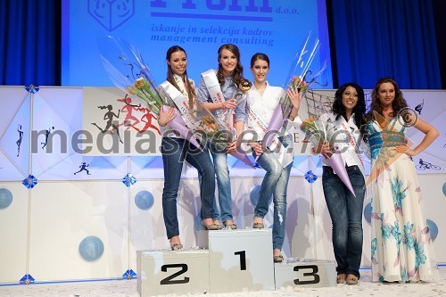 Lara Amršek, prva spremljevalka Miss Športa 2011, Živa Viktorija Turk, Miss Športa 2011, Kristina Ilič, druga spremljevalka Miss Športa 2011, Adela Dobrijević, Miss fotogeničnosti in Lea Perovšek, Miss Športa 2010