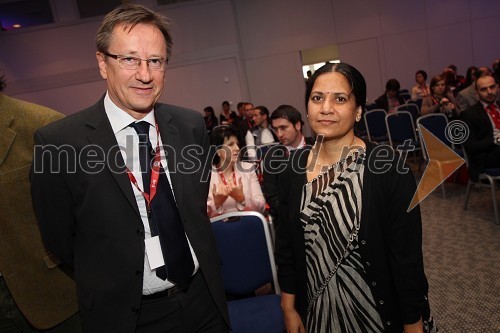 Igor Plestenjak, direktor Japti ter Deepanwita Chattopadhyay, izvršna direktorica, IKP Knowledge Park, Hyderabad, Indija