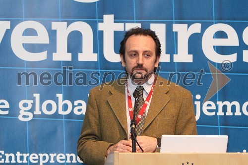 Prof. Luca Iandoli, ECSB in Univerza Naples Federico II, Italija