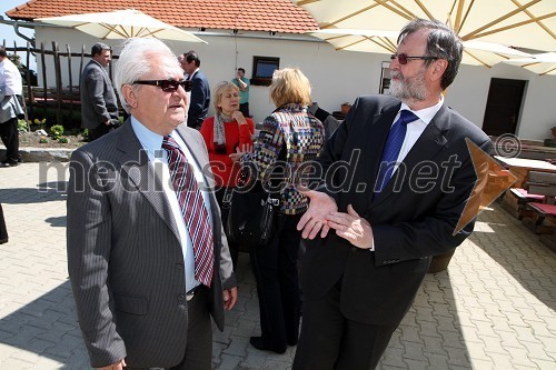 Smail Festić, lastnik galerije Festić ter častnih konzul Bosne in Hercegovine v Sloveniji in prof. dr. Ivan Rozman, rektor Univerze v Mariboru