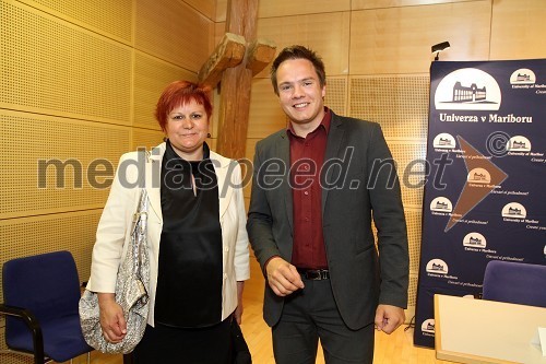 Erika Kavaš, dr.med., Center za transfuzijsko medicino UKC Maribor in Danijel Vuk, prorektor za študentska vprašanja Univerze v Mariboru