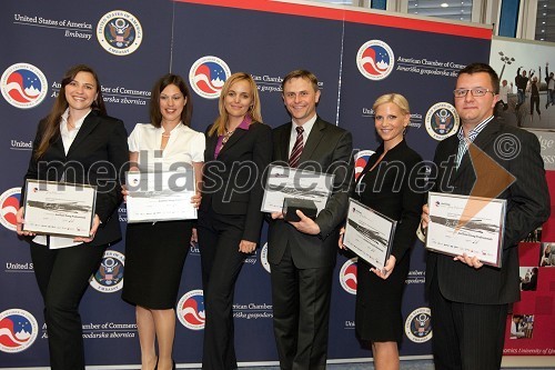 Barbara Rijavec, PWC d.o.o., Ana Krešič, Mars Overseas Holdings d.o.o., mag. Ajša Vodnik, izvršna direktorica Ameriške gospodarske zbornice (AmCham), Tomaž Lanišek, Goodyear / Sava tires d.o.o., Jasmina Debevec, Lek, d.d. in Žiga Vavpotič, Zavod Ypsilon