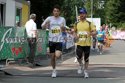 Pandi Bukleski in Aljoša Murn, tek na 5,5 km