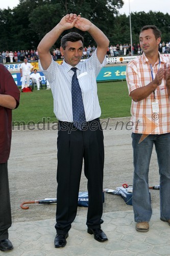 lastnik stadiona Milenium in predsednik Speedway kluba Unia Goričan Zvonimir - Zvonko Pavlic in glavni sodnik prve dirke Andrej Matjašec