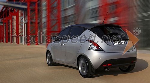 Lancia Ypsilon