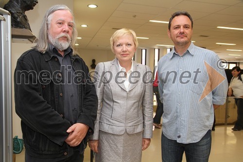 Aleš Gulič, direktor Urada za verske skupnosti in prof. dr. Lučka Lorber, Filozofska fakulteta UM in doc. dr. Dragan Potočnik, Filozofska fakulteta UM