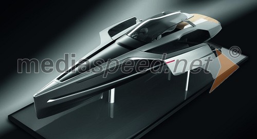 Audi Trimaran jahta