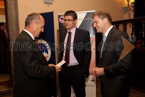 Branko Pavlin, predsednik uprave Dnevnika, Matjaž Rakovec, predsednik uprave zavarovalnice Triglav in Tomaž Lanišek, Goodyear / Sava tires d.o.o.