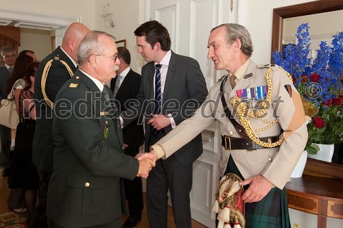 brigadir Vladimir Maher, direktor GŠSV in Ian Stafford, vojaški ataše na Britanski ambasadi