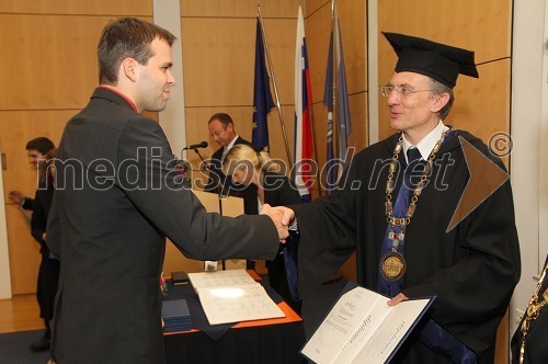 Dr. Klemen Deželak, Fakulteta za elektrotehniko, računalništvo in informatiko Univerze v Mariboru ter prof. dr. Danijel Rebolj, rektor Univerze v Mariboru