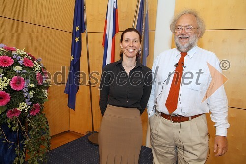 ... ter prof. Thomas V. Riley, Univerza Zahodne Avstralije