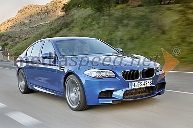 BMW M5 2011