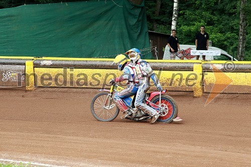 Renat Gafurov, Rusija in Kirył Cukanow, Ukrajina