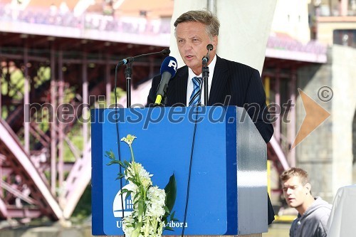 Prof. dr. Ivan Krajnc, dekan Medicinske fakultete Univerze v Mariboru