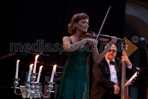 Katica Illenyi, violinistka