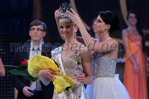 Lana Mahnič Jekoš, Miss Slovenije 2011 in Sandra Adam, Miss Slovenije 2010