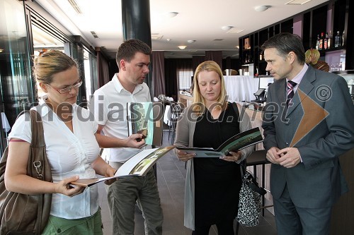 Duška Milojević, Branka Klenovšek Babič, Robert Divjak, Kompas d.d. in Igor Kurnik, vodja prodaje