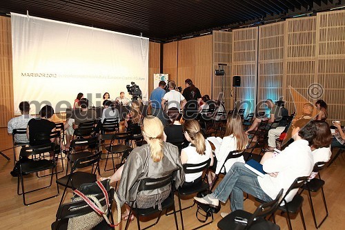 Novinarska konferenca Zavod Maribor 2012