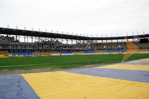 Zaščita proge pred dežjem, stadion Edwarda Jancarza, Gorzow