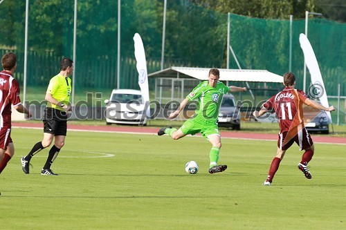 Darko Čeferin, sodnik, Alexander Madlung, VfL Wolfsburg, Rok Dolžan, Triglav