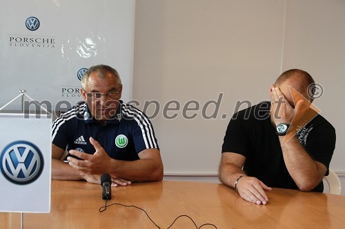 Felix Magath, trener kluba Wolfsburg in Siniša Brkič, trener Triglava