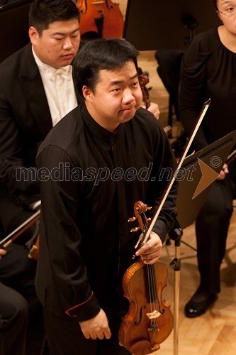 Ning Feng, violinist